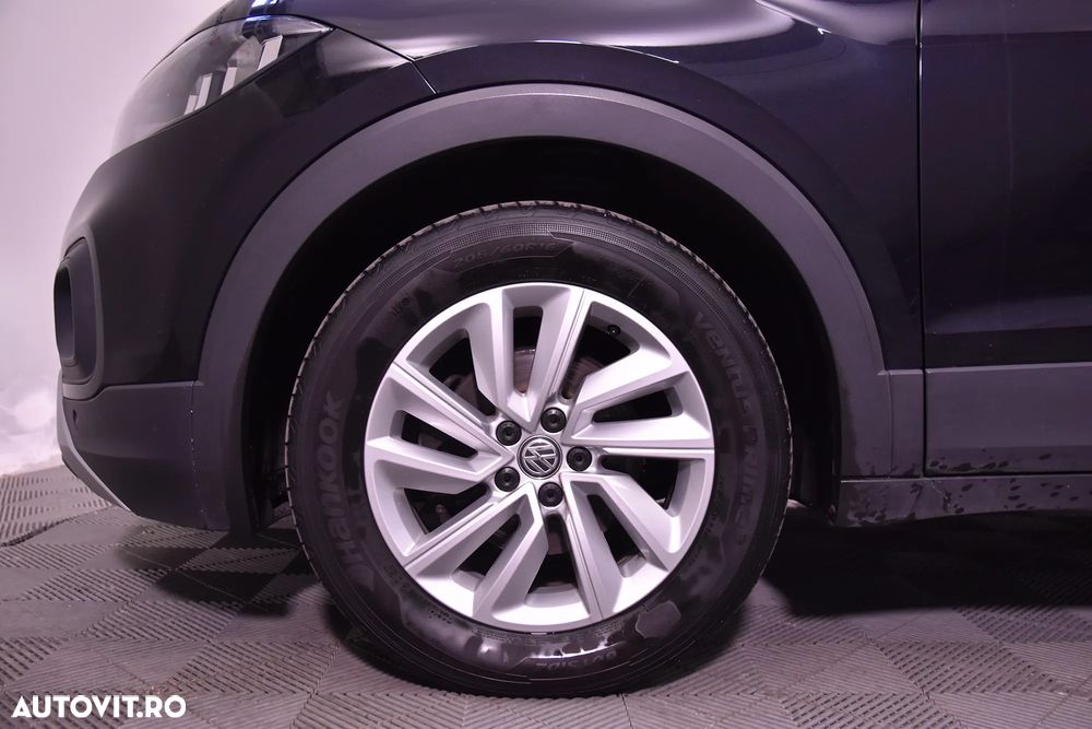Volkswagen T-Cross - 13