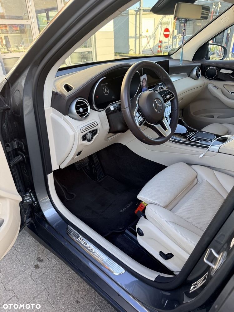 Mercedes-Benz GLC 200 4-Matic - 5