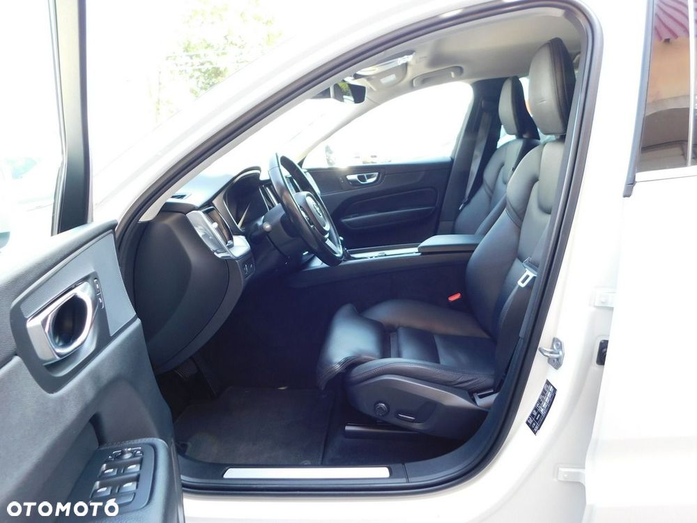Volvo XC 60 D4 Inscription - 9