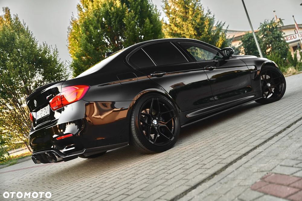 BMW M3 DKG Competition - 14