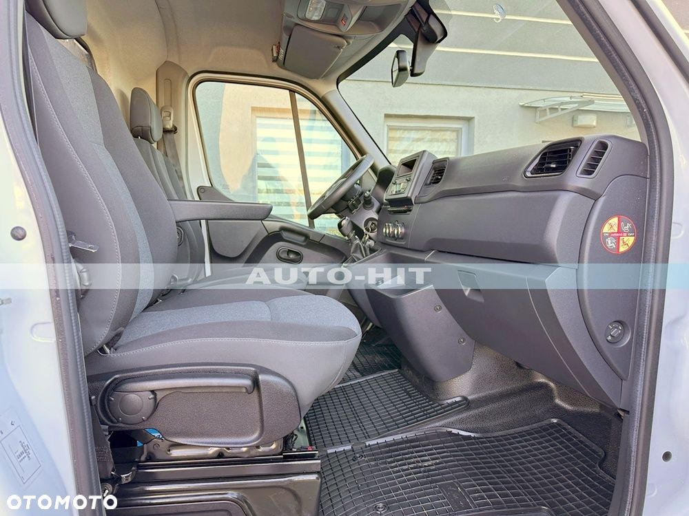 Renault Master - 25