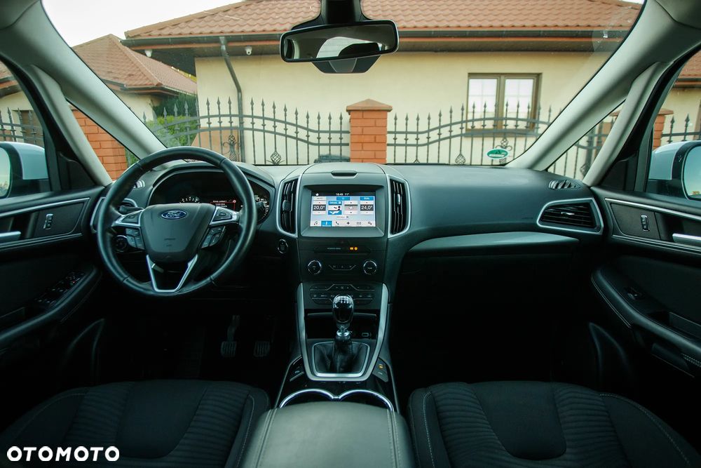 Ford S-Max 1.5 EcoBoost Titanium - 4