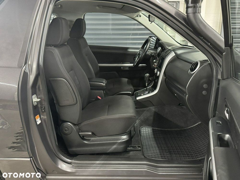 Suzuki Grand Vitara - 12