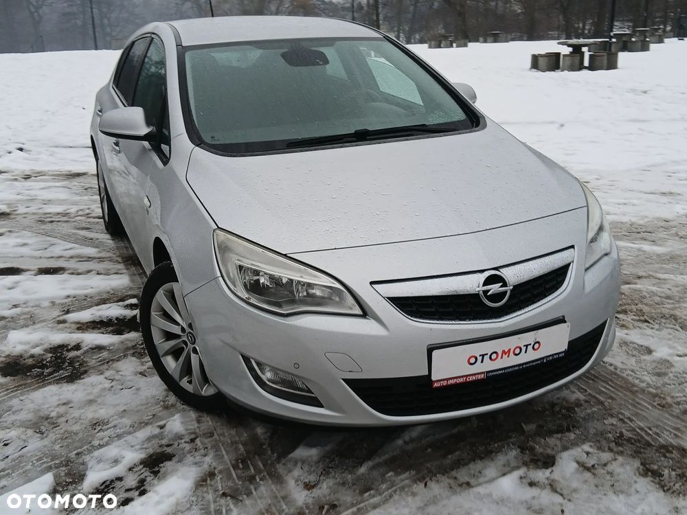 Opel Astra 1.4 Turbo 150 Jahre - 24