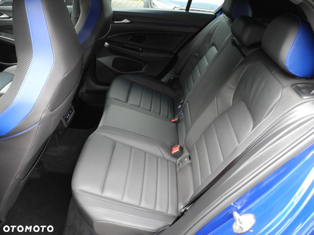 Volkswagen Golf - 15