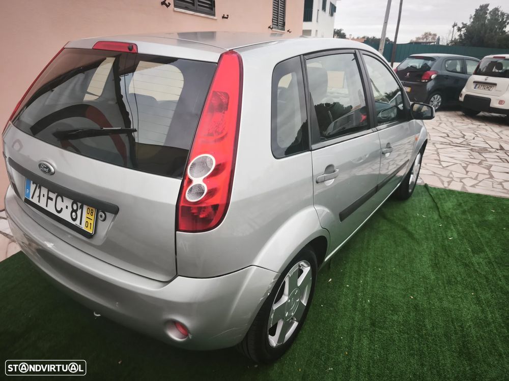 Ford Fiesta 1.25 Ambiente - 17