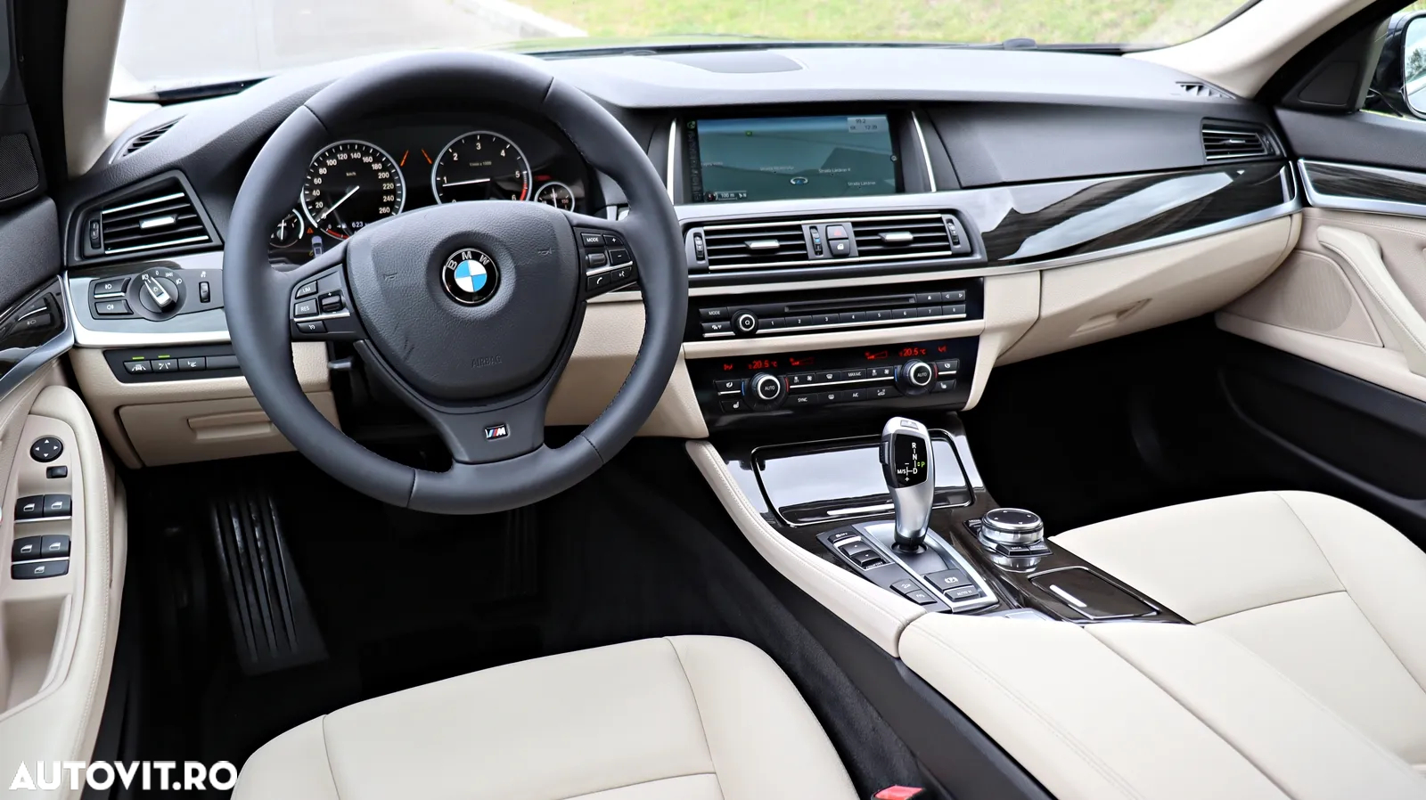 BMW Seria 5 525d xDrive AT - 18