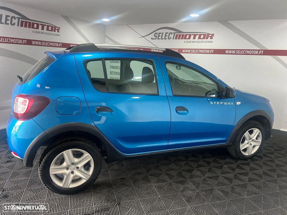 Dacia Sandero 1.5 dCi Stepway - 6