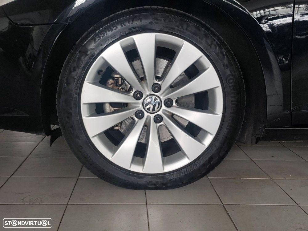 VW Passat CC 2.0 TDi BlueMotion - 29