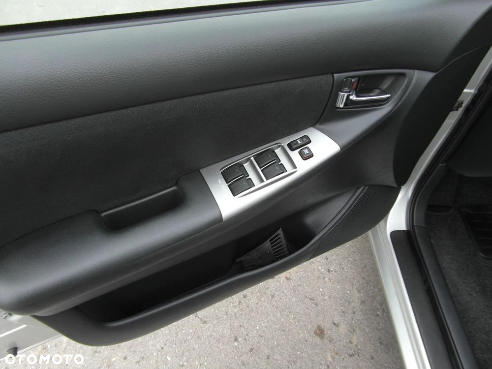 Toyota Corolla 1.6 VVT-i Automatik Executive - 17