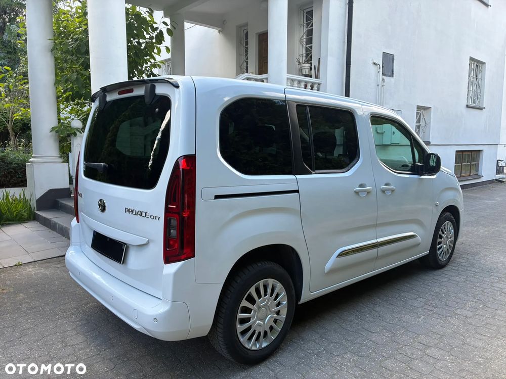 Toyota Proace City Verso 1.5 D-4D Business - 2
