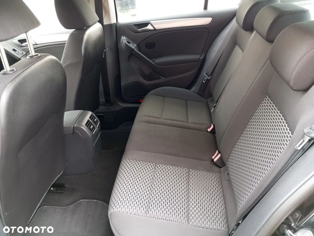 Volkswagen Golf - 9
