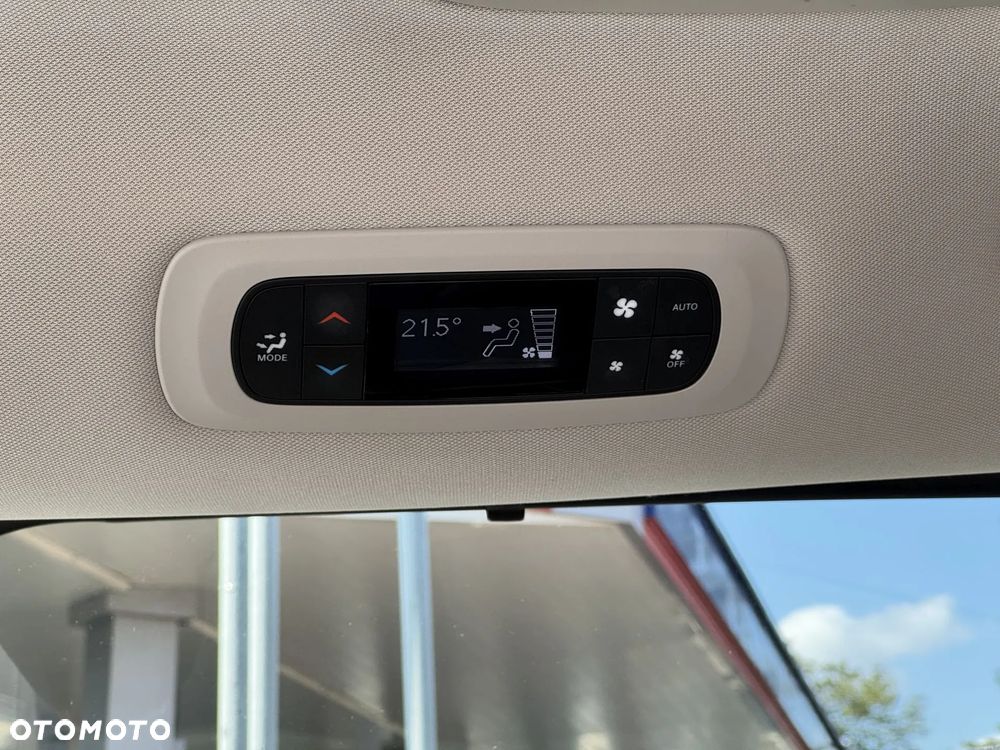 Chrysler Pacifica - 13