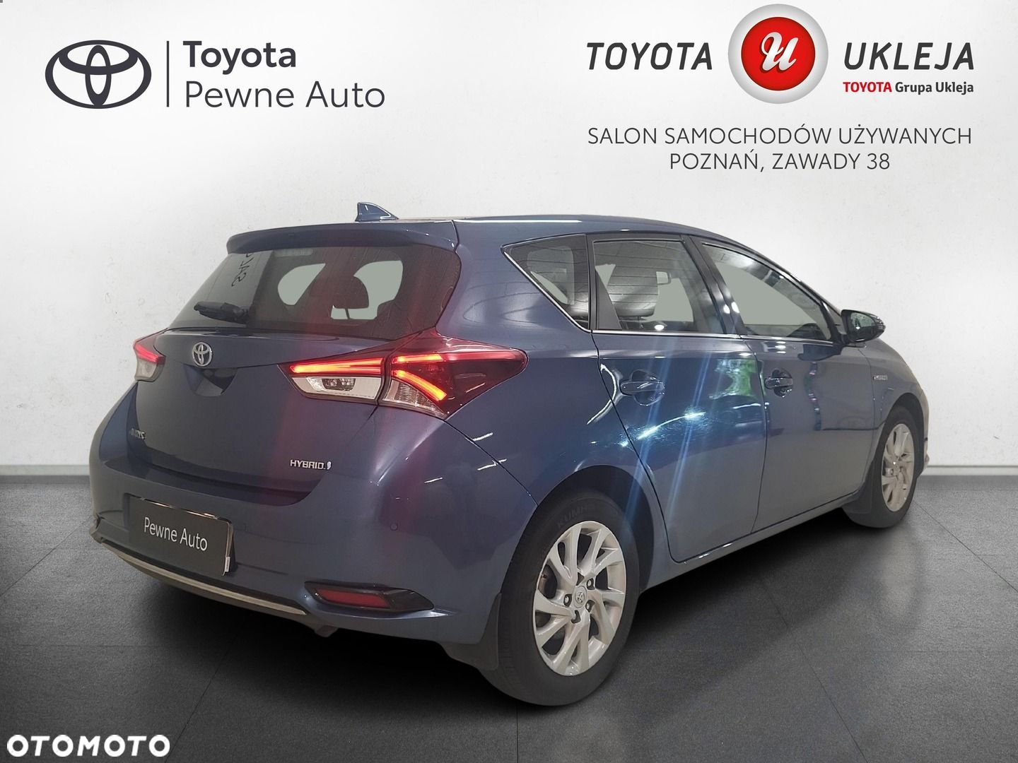 Toyota Auris Hybrid 135 Premium - 2