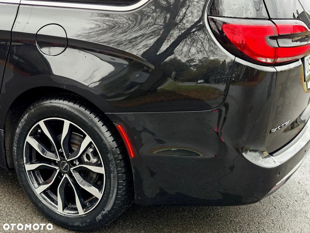 Chrysler Pacifica - 10