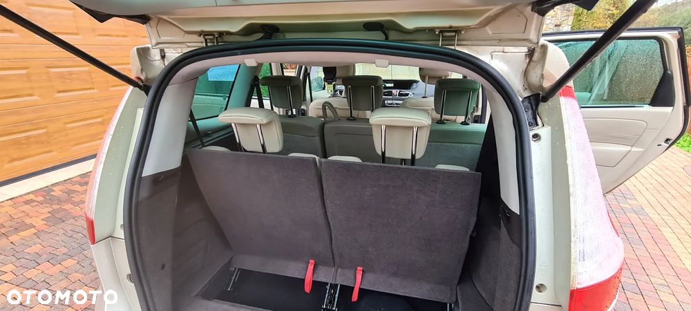 Renault Scenic 1.4 16V TCE Privilege - 12