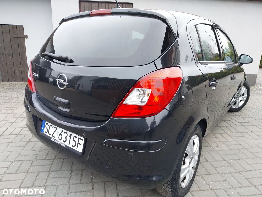 Opel Corsa 1.4 16V Cosmo - 27