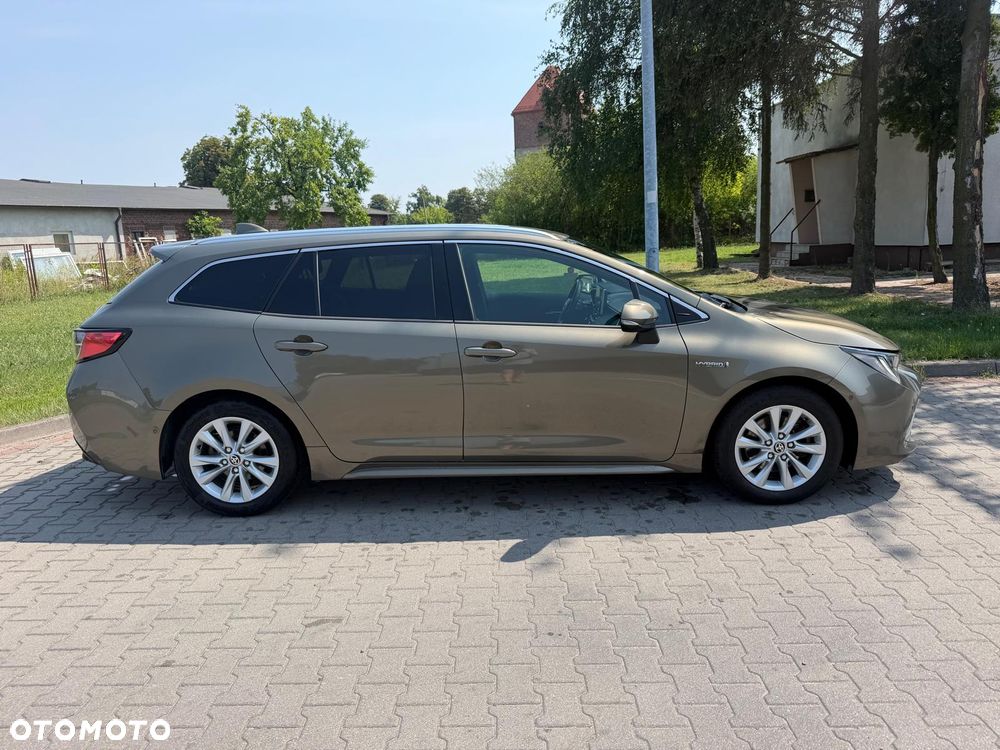 Toyota Corolla 2.0 Hybrid Executive - 3