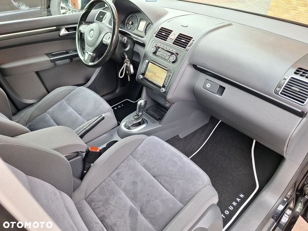 Volkswagen Touran 2.0 TDI DPF DSG Highline - 33
