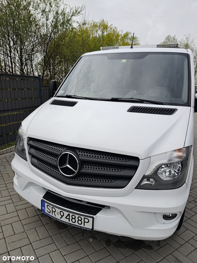 Mercedes-Benz SPRINTER - 32