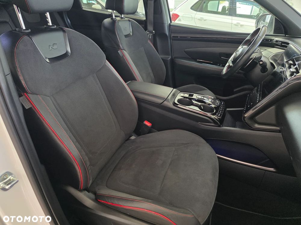 Hyundai Tucson 1.6 CRDi 48V-Hybrid 2WD DCT N Line - 24