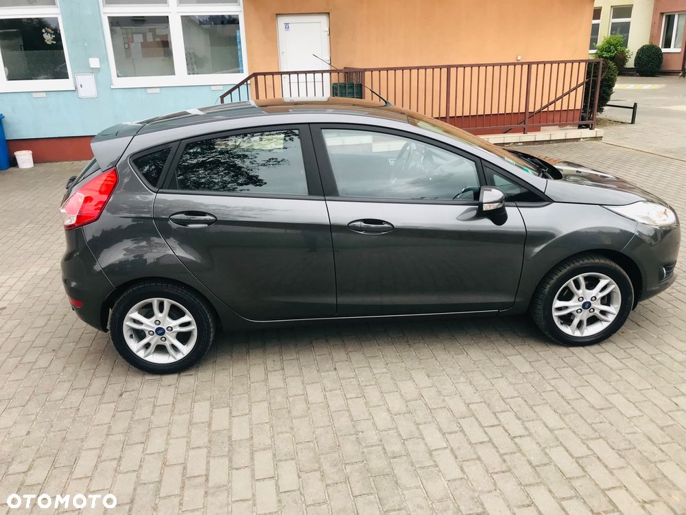Ford Fiesta 1.0 Champions Edition - 12