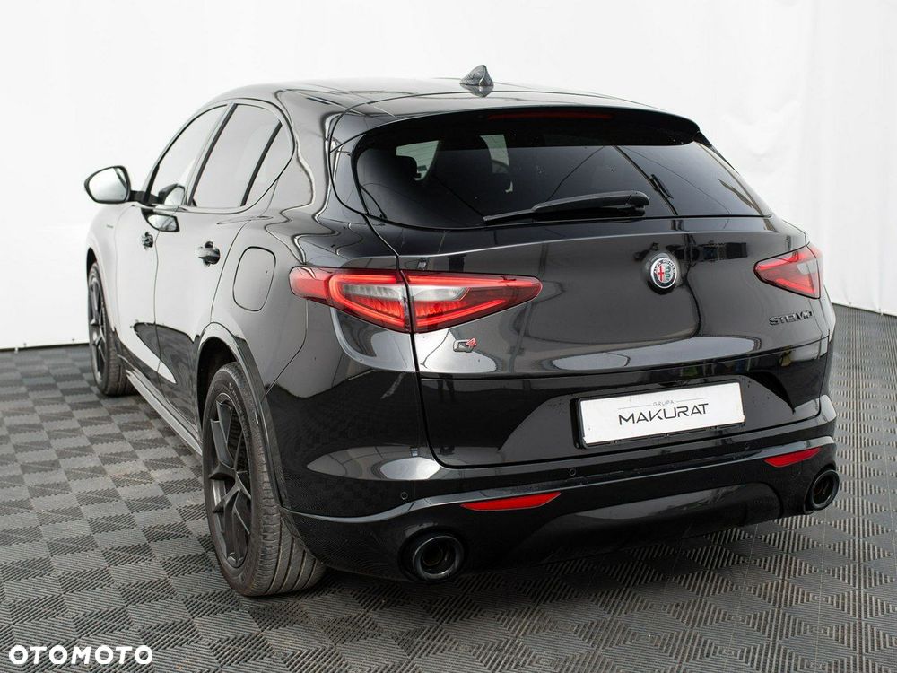 Alfa Romeo Stelvio 2.0 Turbo Executive Q4 - 5