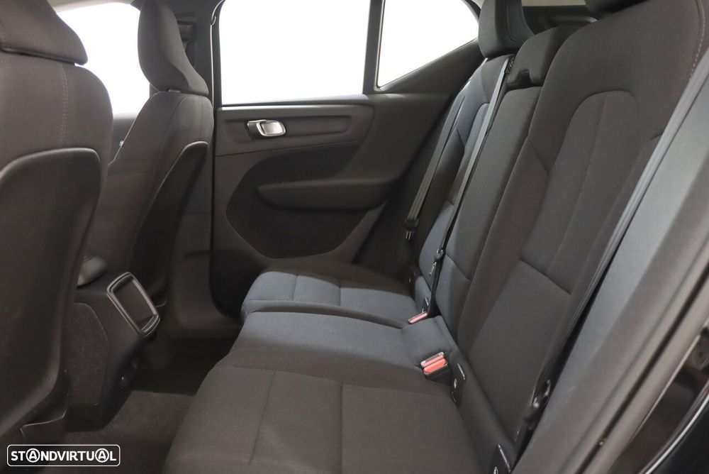 Volvo XC 40 1.5 T2 Momentum Core - 9