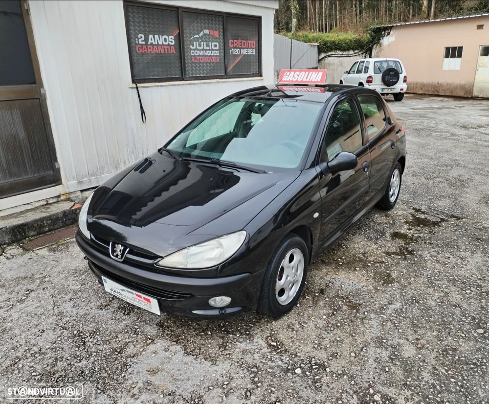 Peugeot 206 1.1 XT - 1