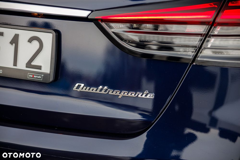 Maserati Quattroporte GranLusso S - 38