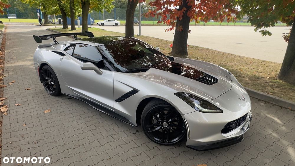 Chevrolet Corvette - 13
