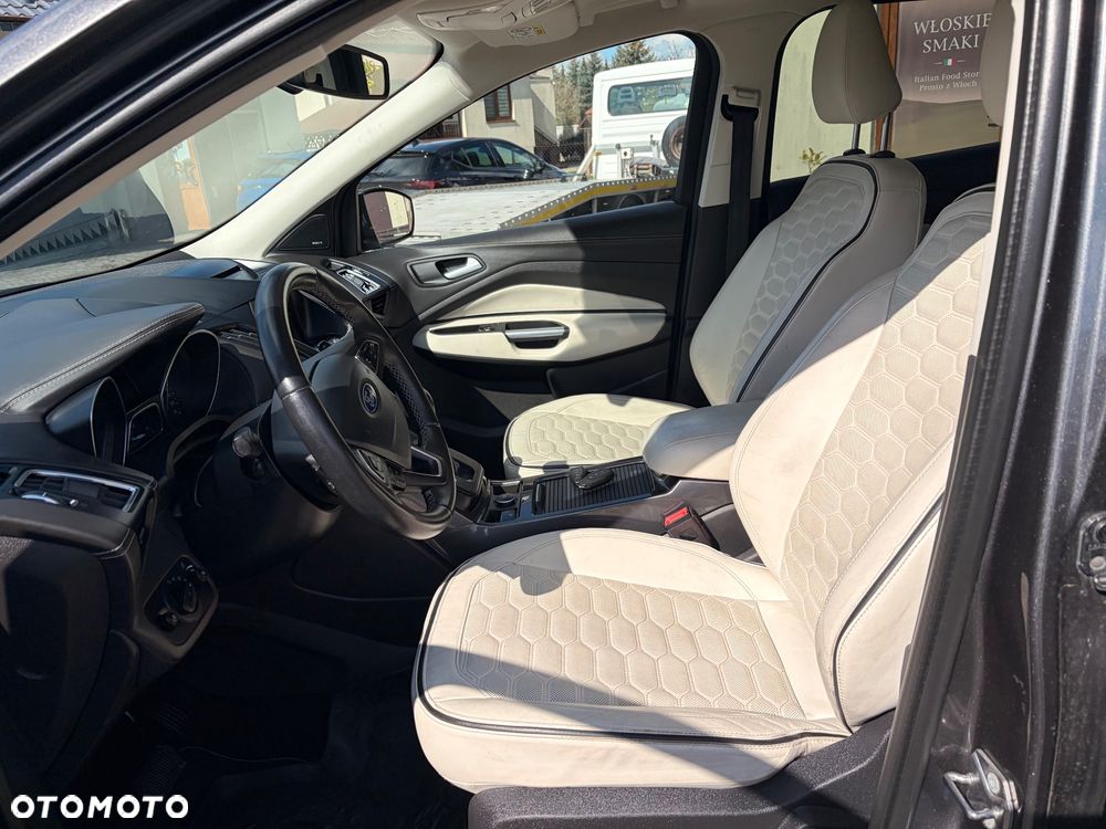 Ford Kuga 2.0 TDCi 4x4 Vignale - 17