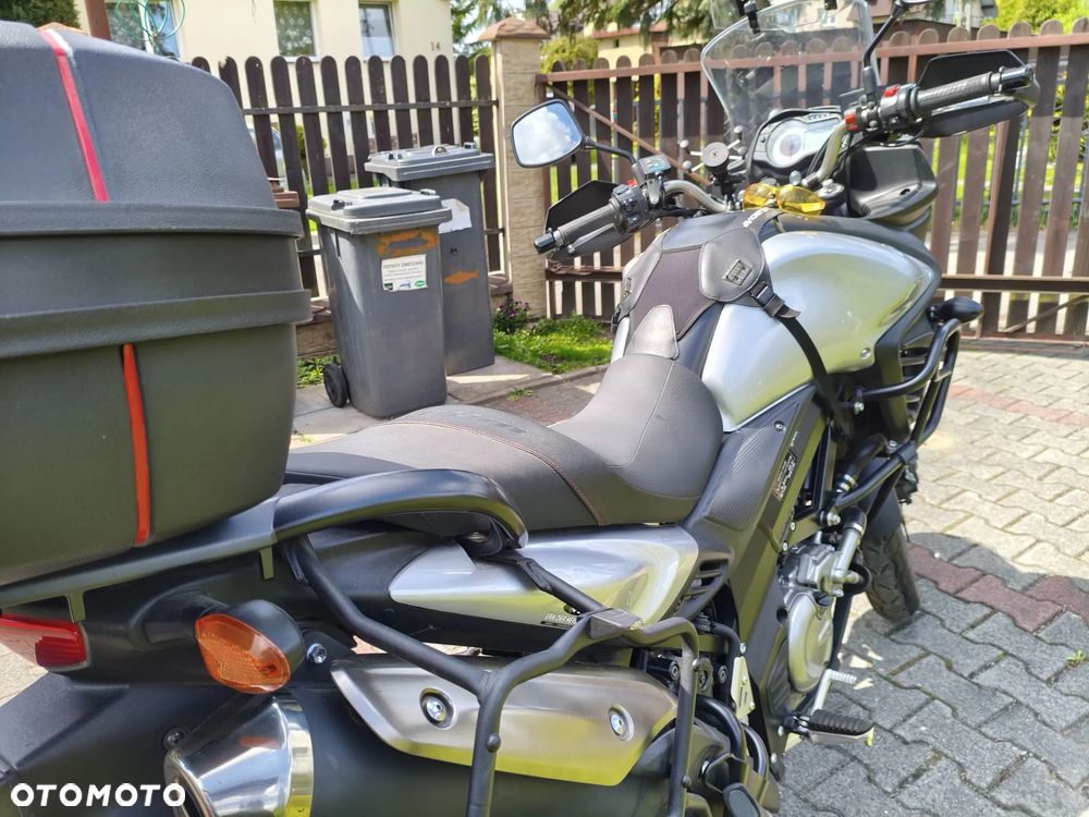 Suzuki DL - 6