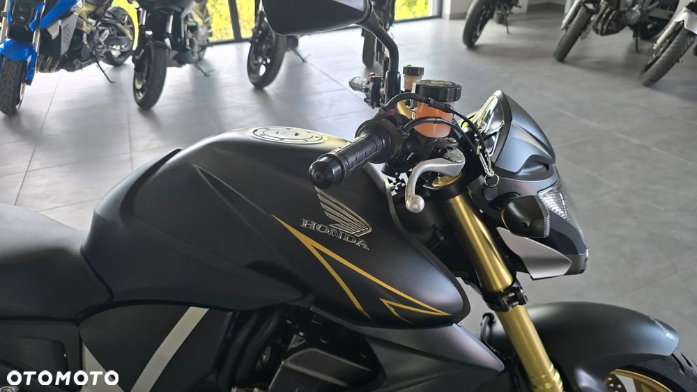 Honda CB - 29