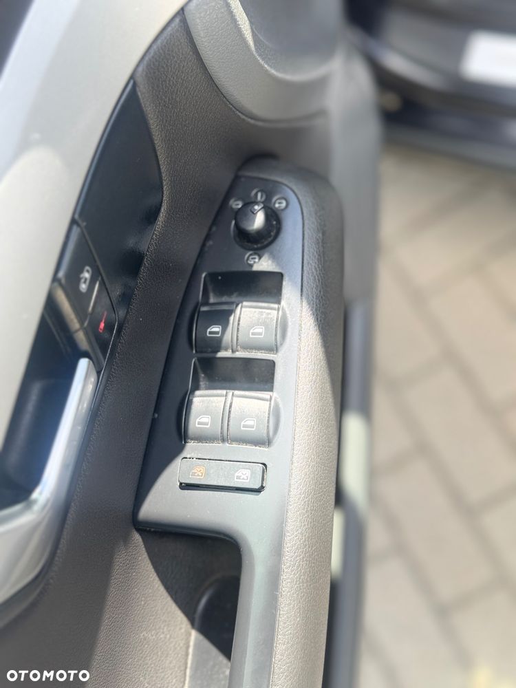 Seat Exeo 2.0 TDI DPF - 23