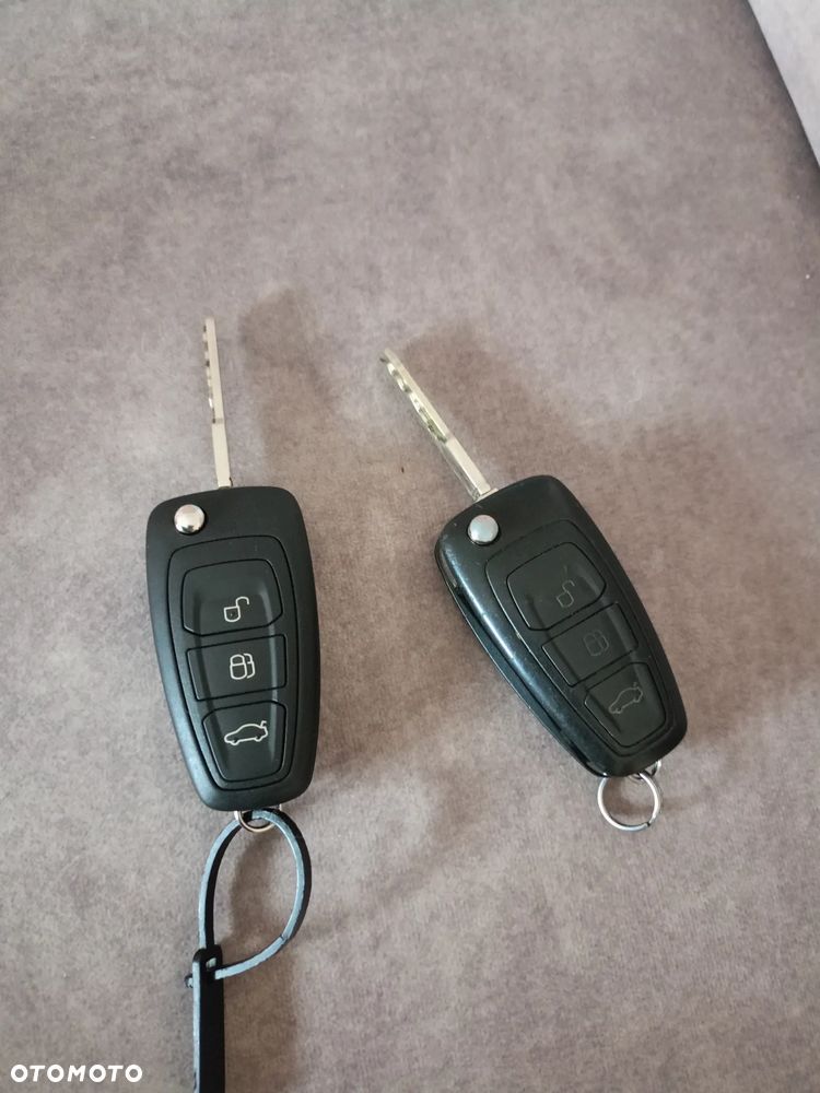 Ford Focus 1.6 TDCi DPF Trend - 13
