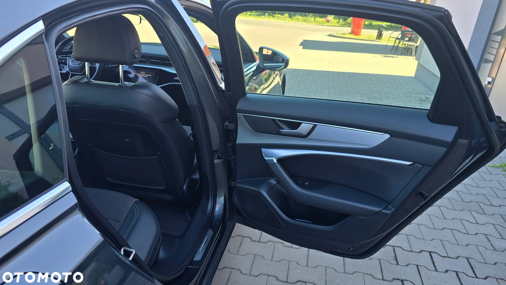 Audi A6 2.0 TDI ultra S tronic - 12