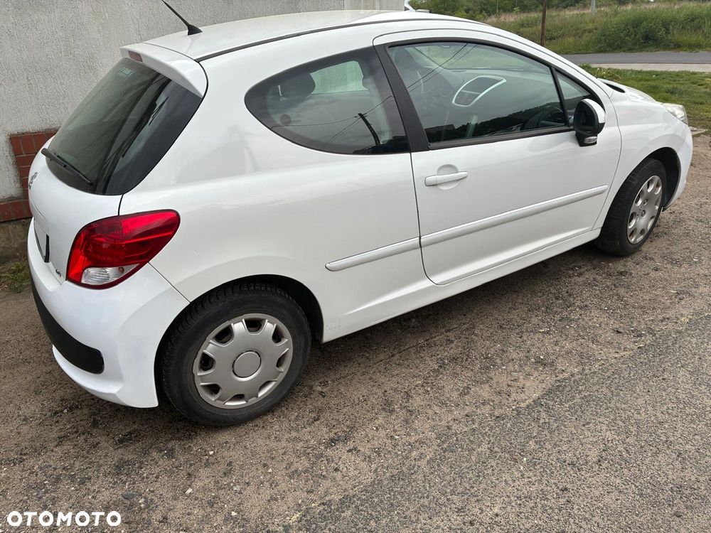 Peugeot 207 - 4