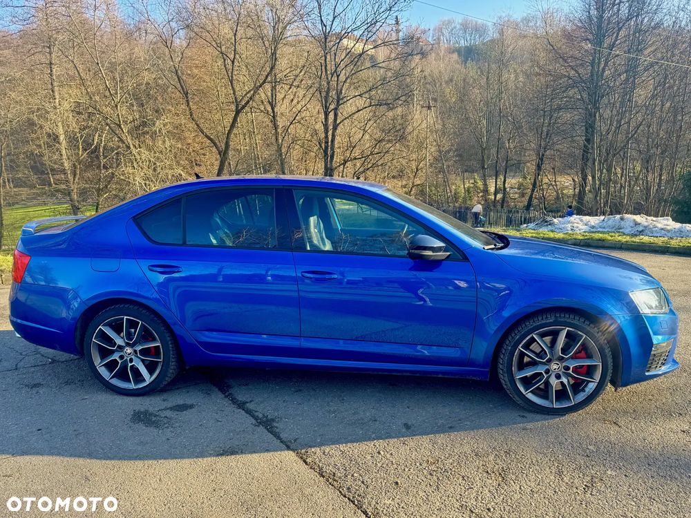 Skoda Octavia 2.0 TDI RS DSG - 2