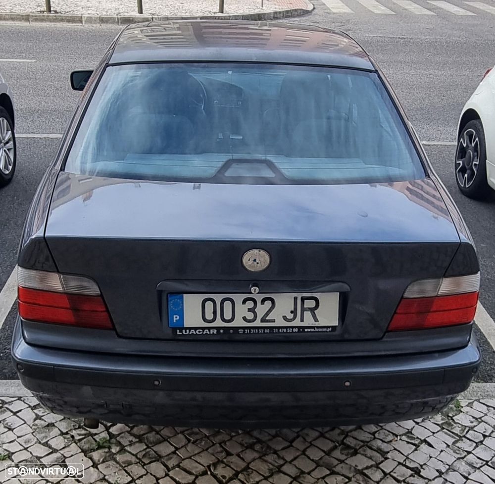 BMW 318 tds - 13