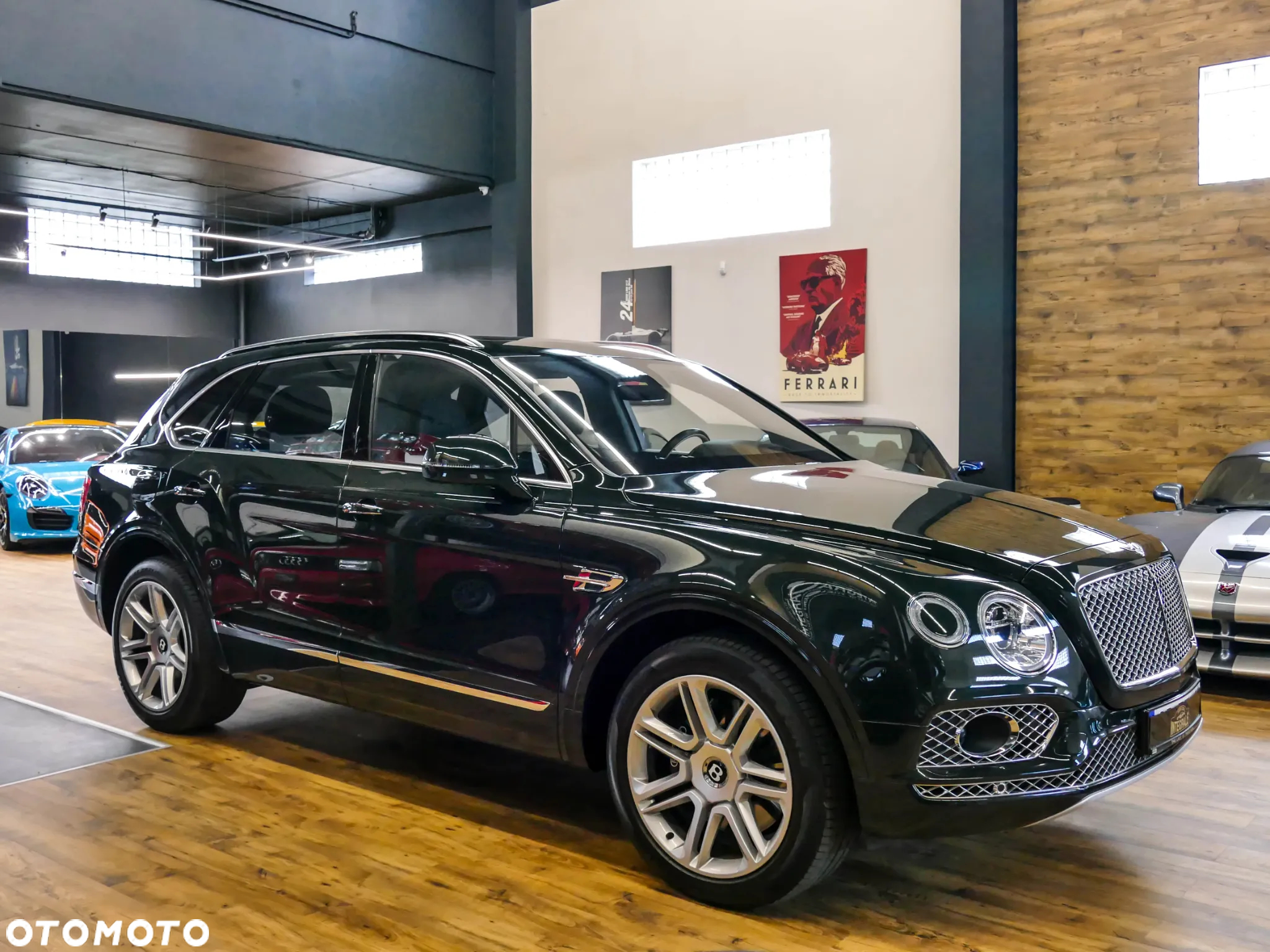 Bentley Bentayga W12 Mulliner - 3