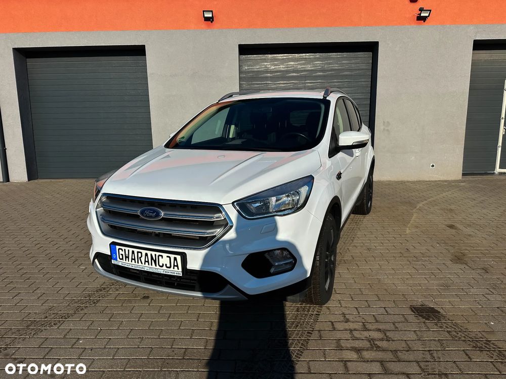 Ford Kuga - 1
