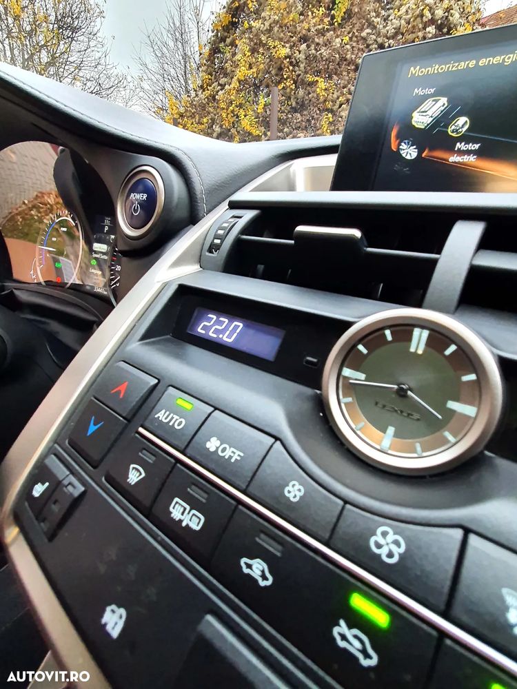 Lexus Seria NX 300h AWD Business Plus - 27
