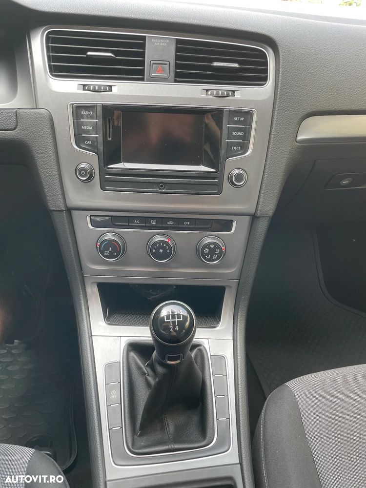 Volkswagen Golf 1.6 TDI DPF BMT Trendline - 8