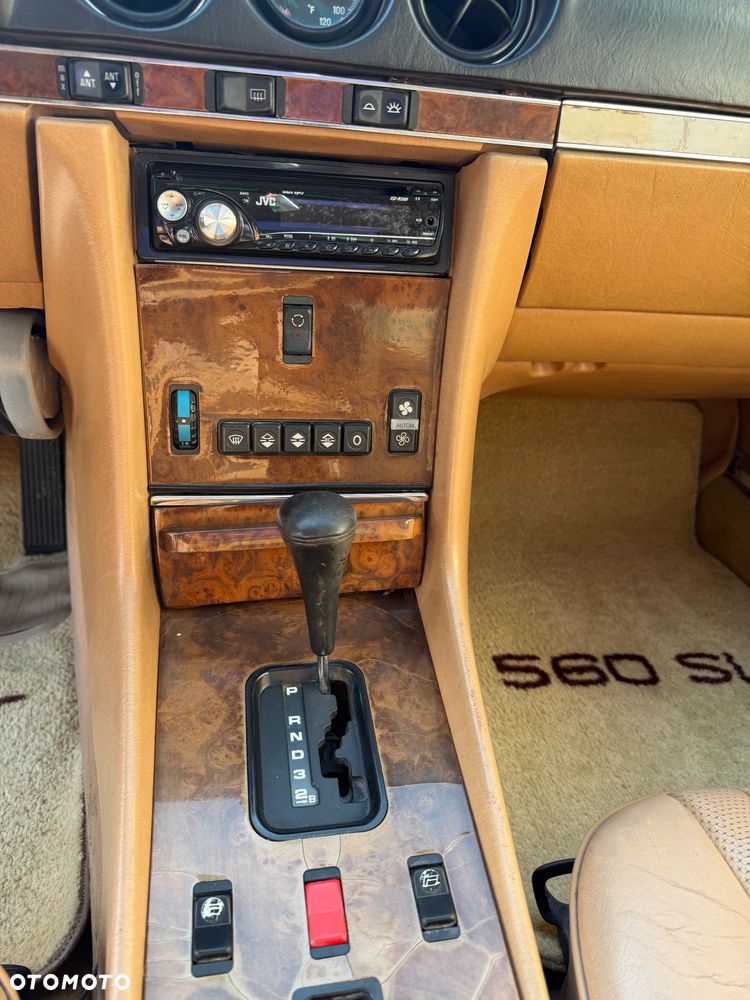 Mercedes-Benz SL - 11