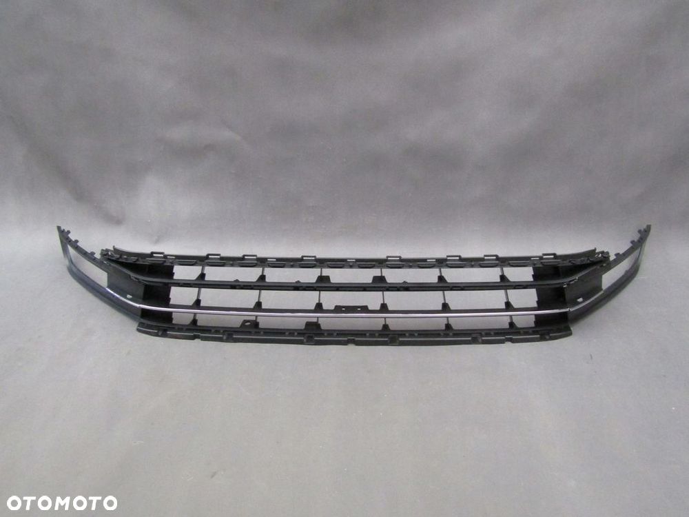 Kratka / Kratki w zderzak VW Passat B8 14 - 19 KPL Zestaw - 1