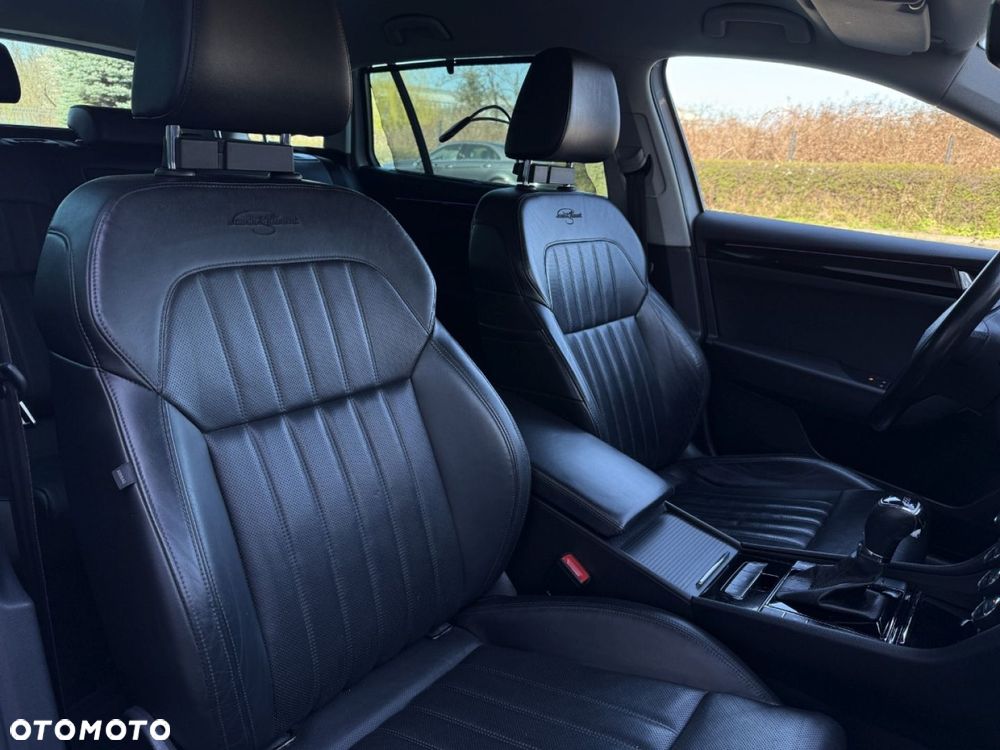 Skoda Superb 2.0 TDI L&K DSG - 29