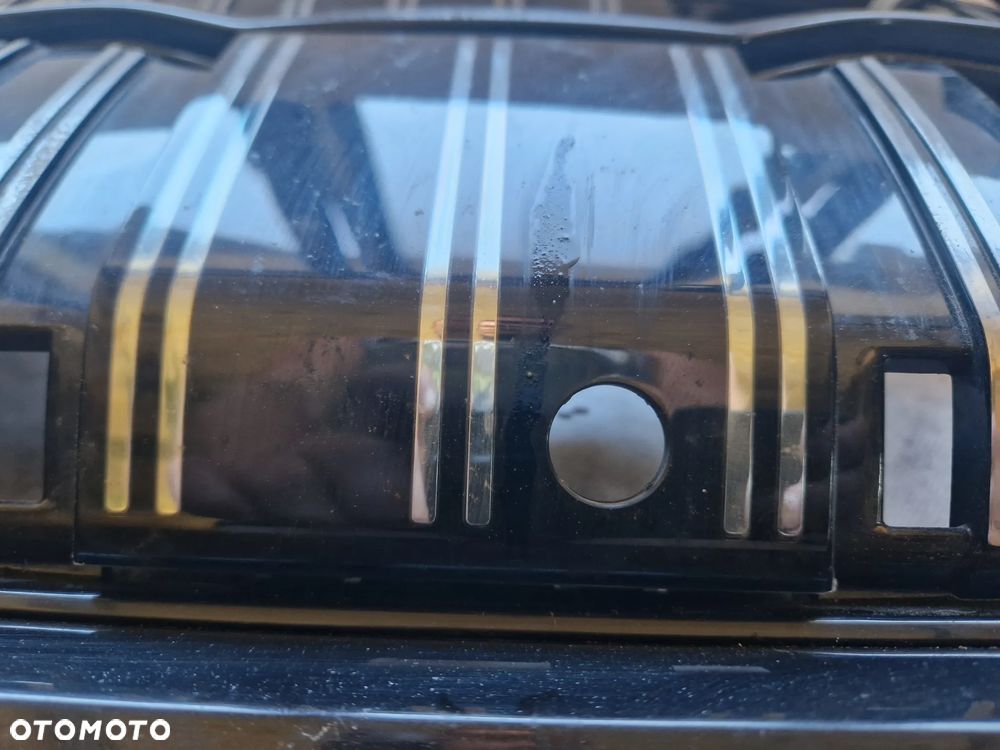 Skoda Superb III 3 Lift 3V0 Atrapa Grill Hybryda - 5