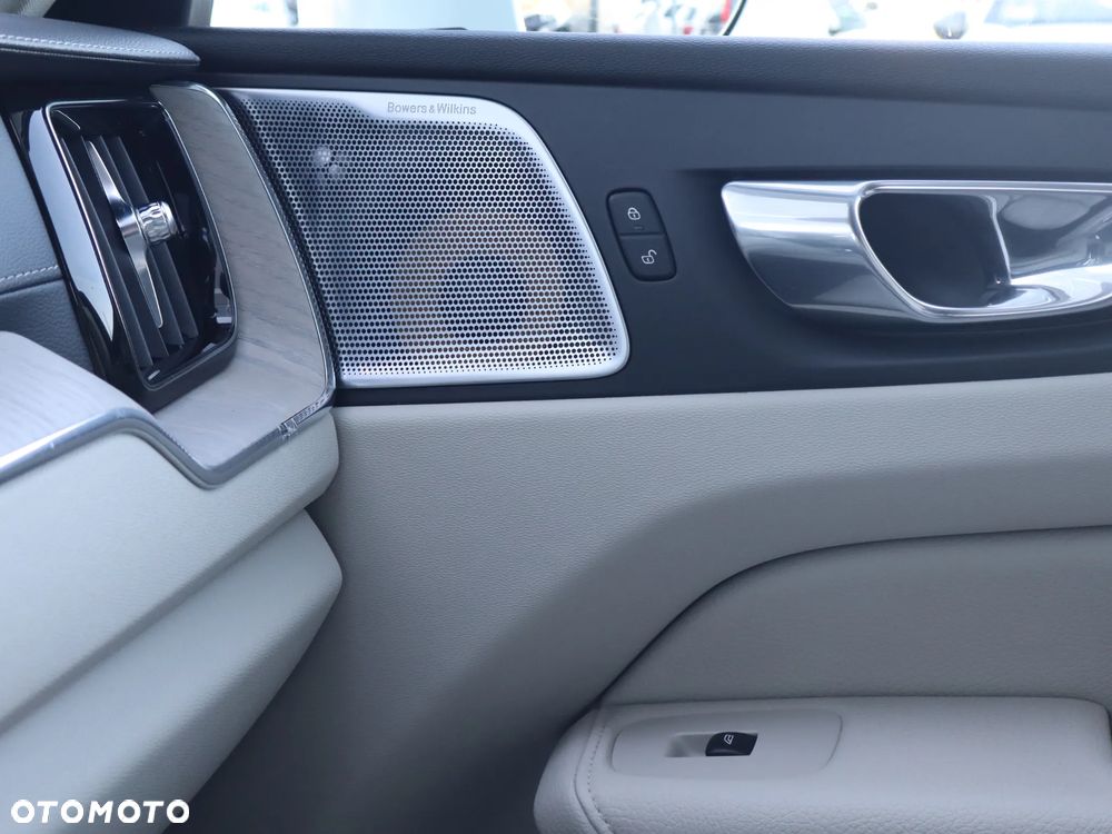 Volvo XC 60 B6 B AWD Inscription - 27