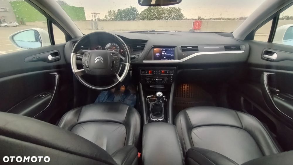 Citroën C5 2.0 HDi Exclusive - 17